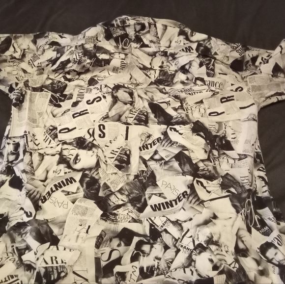 Men's Large Balenciaga Paris News clip Button up shirt - Picture 2 of 10